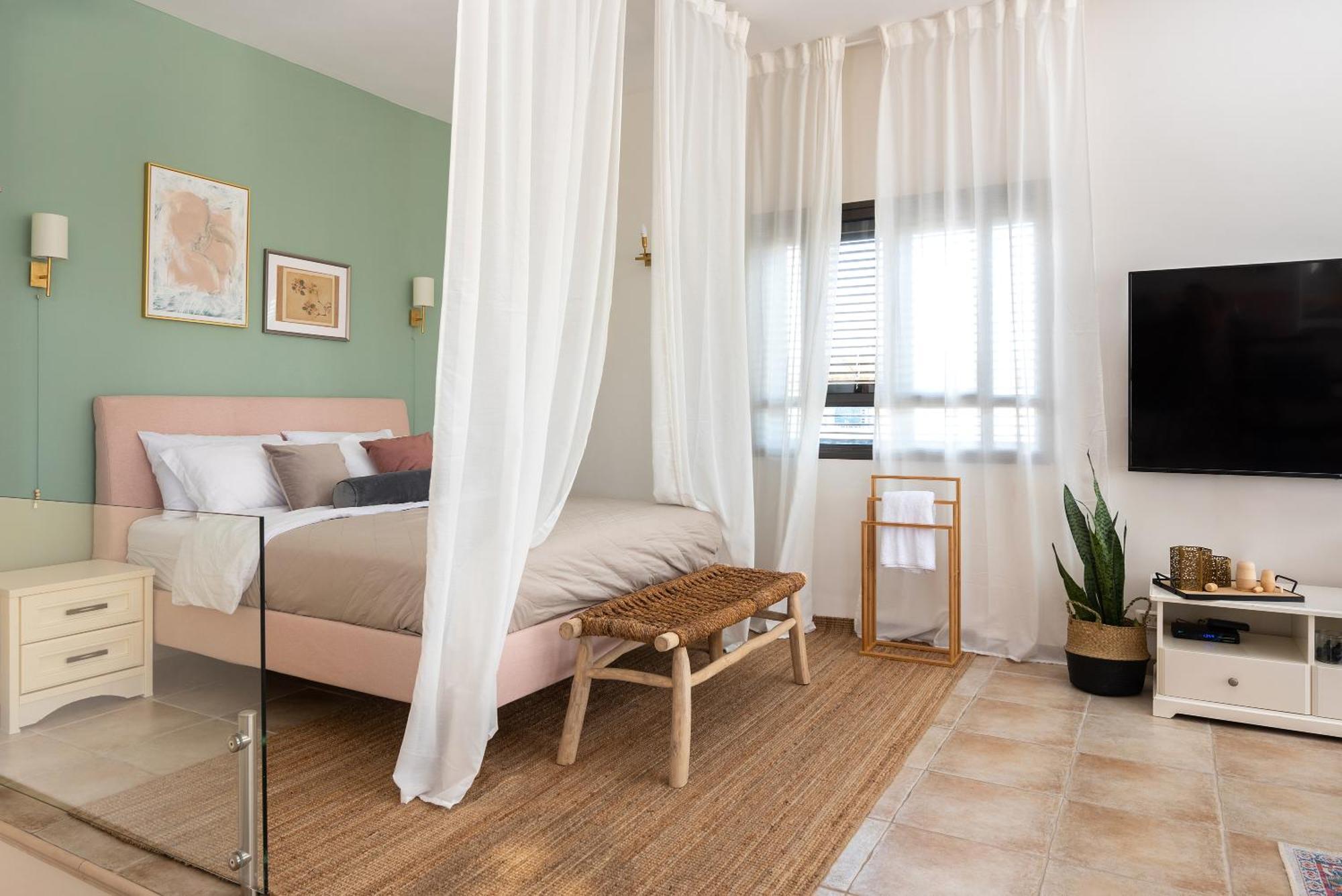 Bar-On Vacation Resort - Nature, Culture, Tours & Tastes Near Nahariyya - בר-און ריזורט, בתי מפונים , טבע, תרבות, סיורים וקולינריה Ben 'Ammi Oda fotoğraf