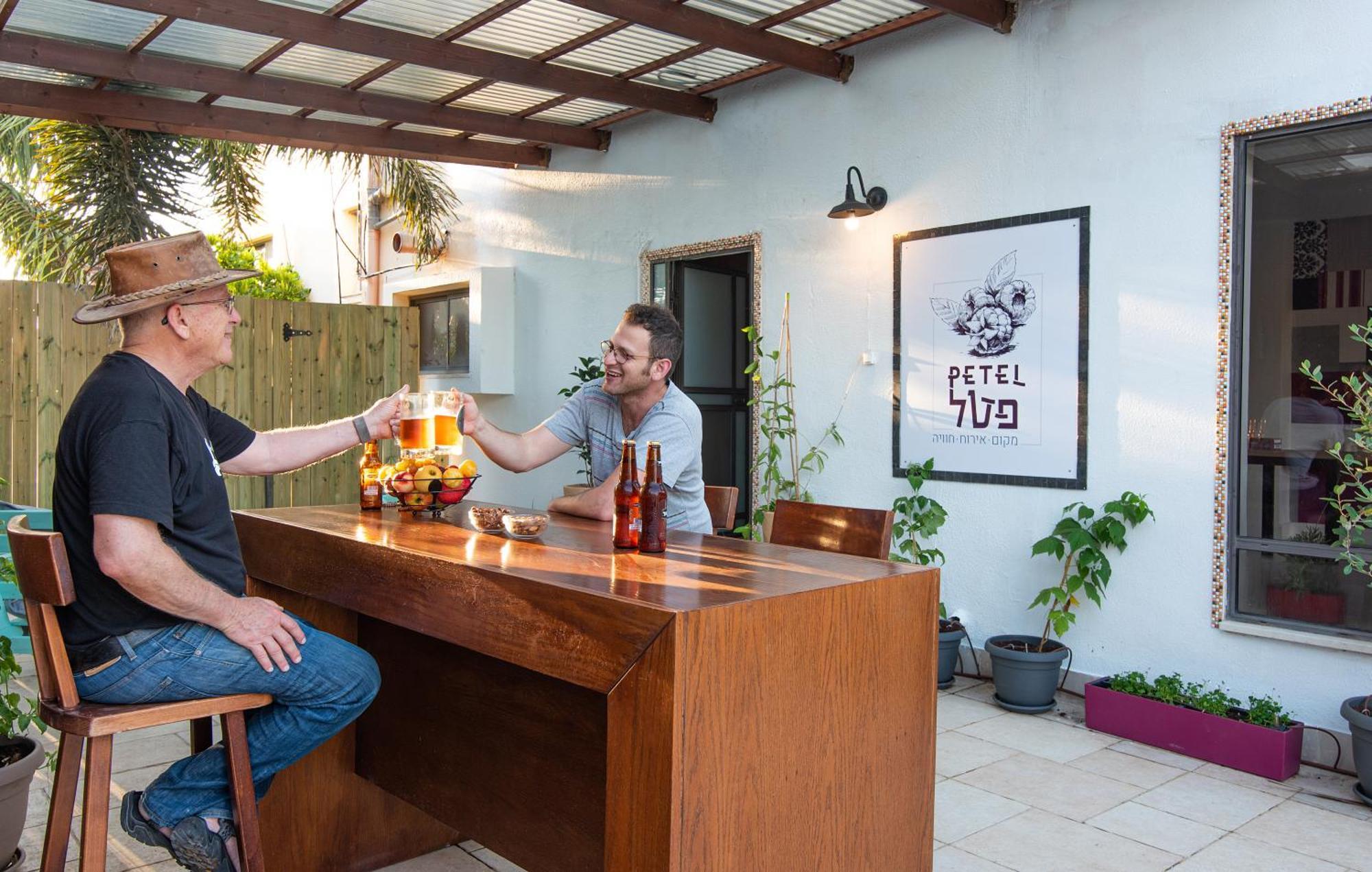 Bar-On Vacation Resort - Nature, Culture, Tours & Tastes Near Nahariyya - בר-און ריזורט, בתי מפונים , טבע, תרבות, סיורים וקולינריה Ben 'Ammi Oda fotoğraf
